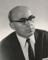 Dr. Josef Strnadel – ředitel Slovanské knihovny v letech 1956-1978